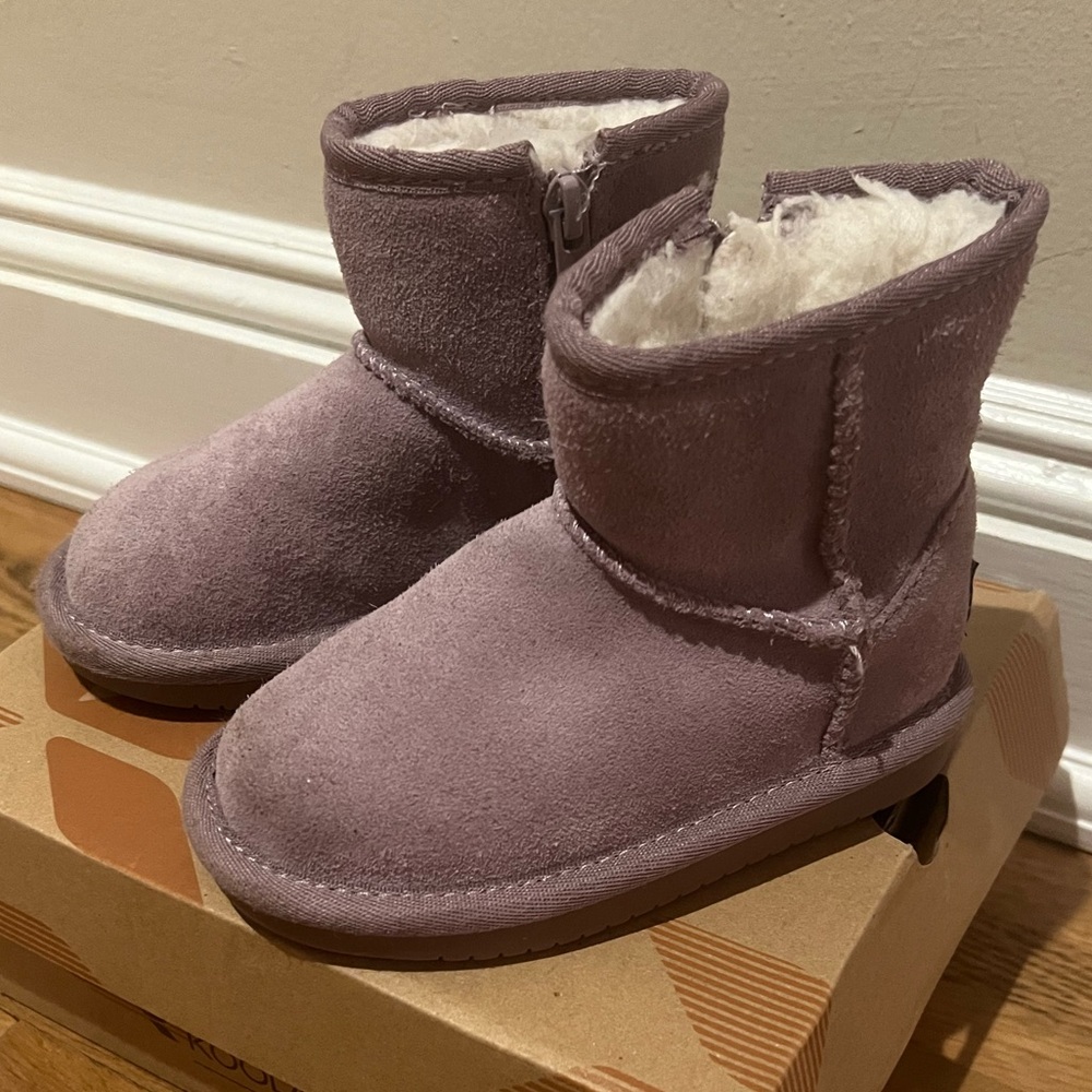 Kookaburra by UGG Lavender Mini Boot 7M (Toddler)